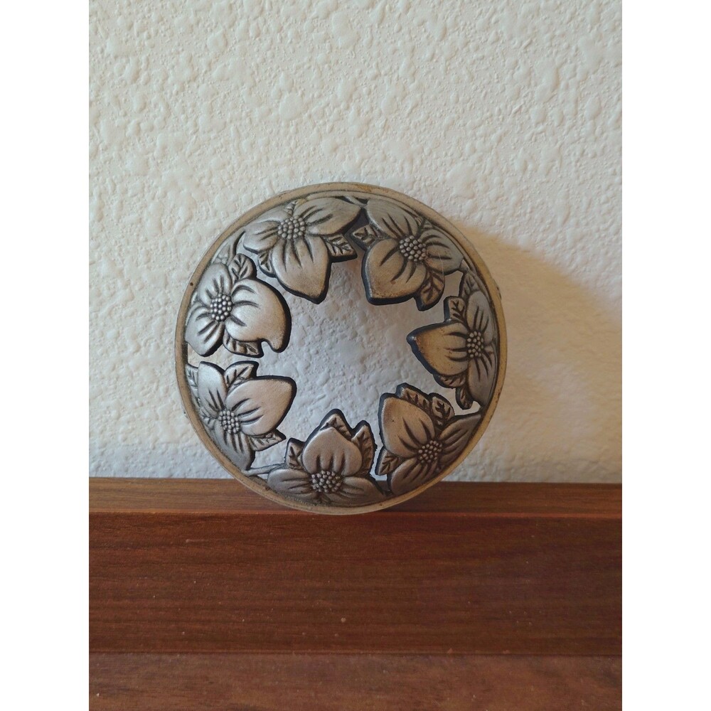 Yankee Candle Poinsettia Holiday Illuma Lid Jar Metal Topper Decor Retired